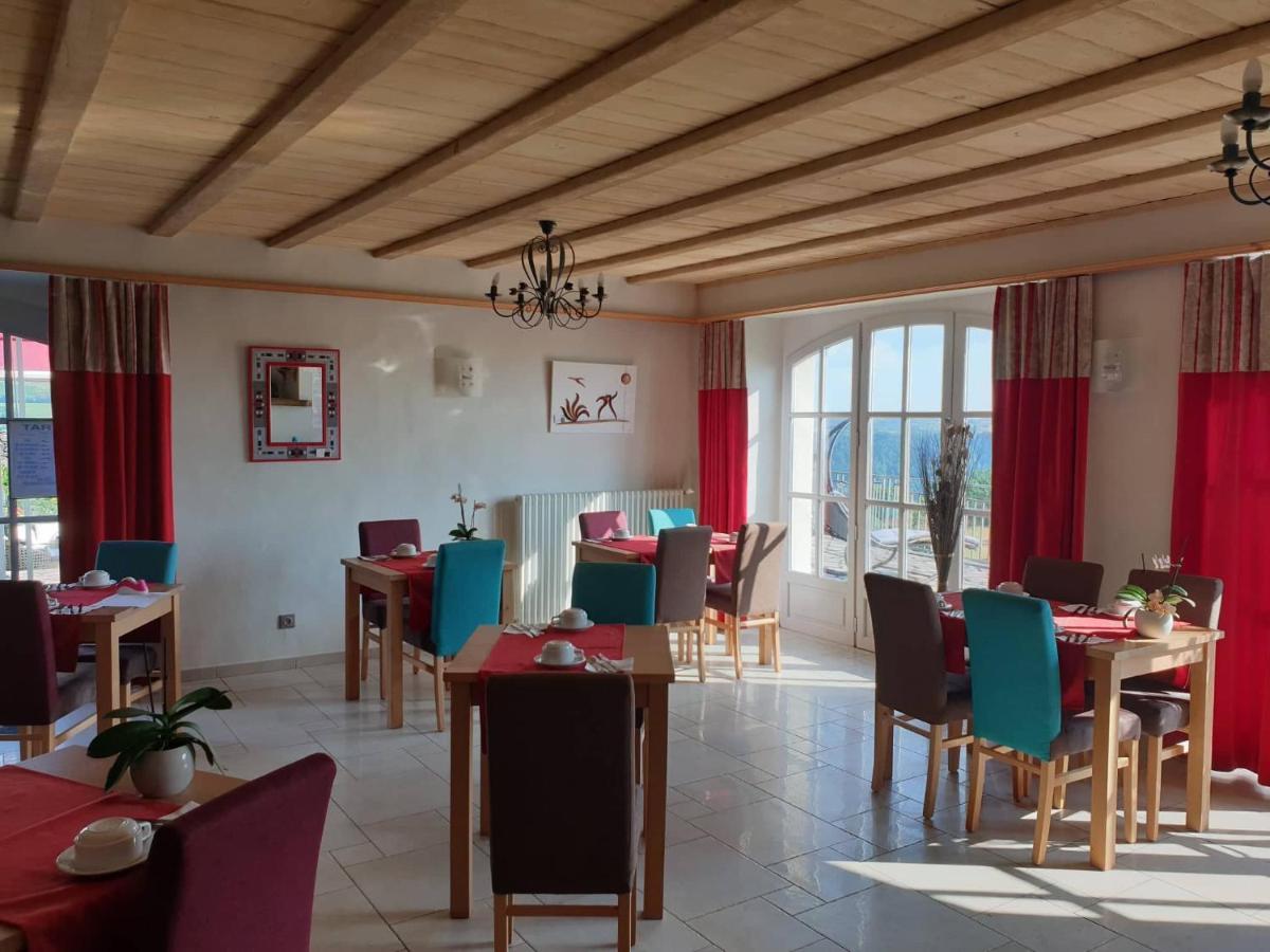 Logis Hotel Restaurant & Spa Les Remparts سيلارز المظهر الخارجي الصورة
