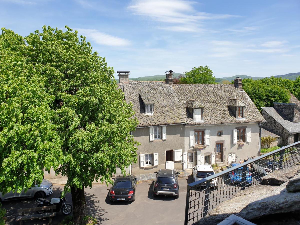 Logis Hotel Restaurant & Spa Les Remparts سيلارز المظهر الخارجي الصورة