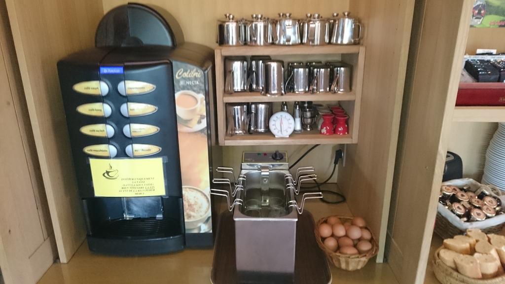 Logis Hotel Restaurant & Spa Les Remparts سيلارز المظهر الخارجي الصورة
