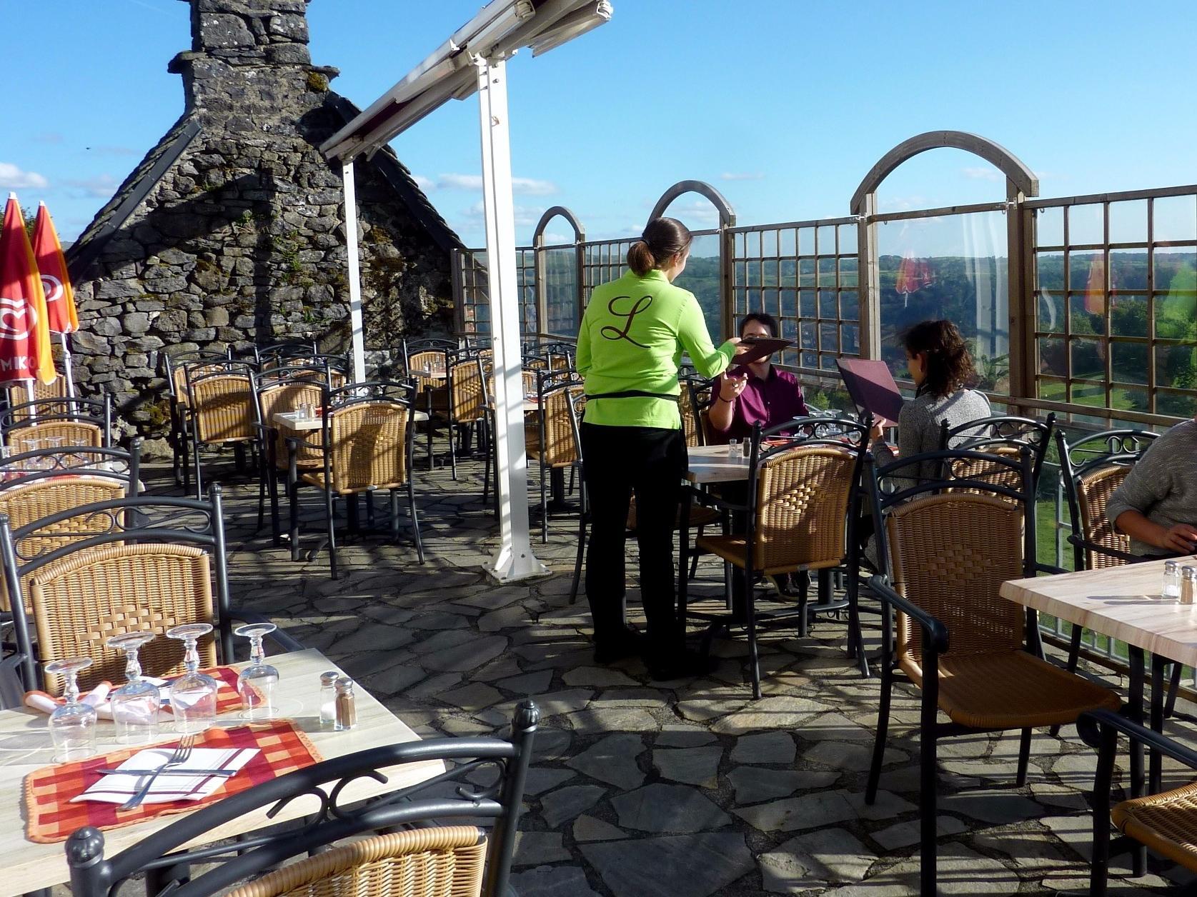 Logis Hotel Restaurant & Spa Les Remparts سيلارز المظهر الخارجي الصورة
